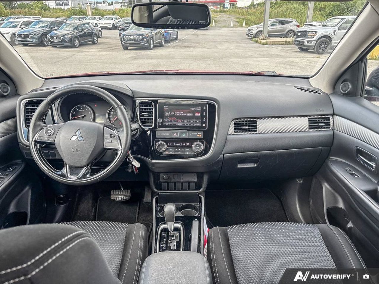 Mitsubishi Outlander JA4AZ2A39JZ619508 2018 Rouge Mirabel - photo #26