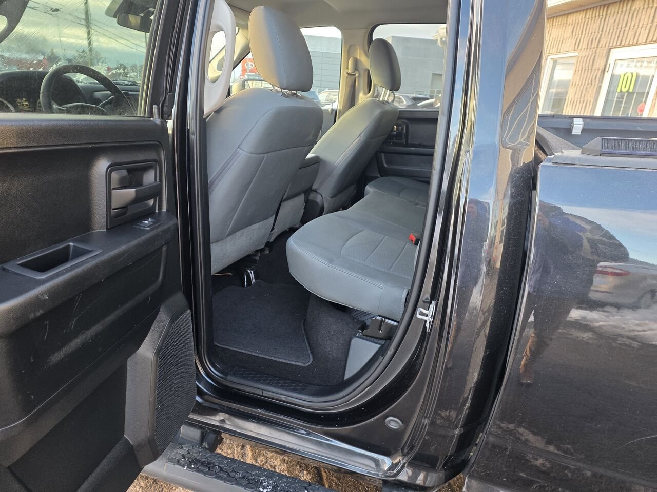 2017 Ram 1500 Black  - photo #9