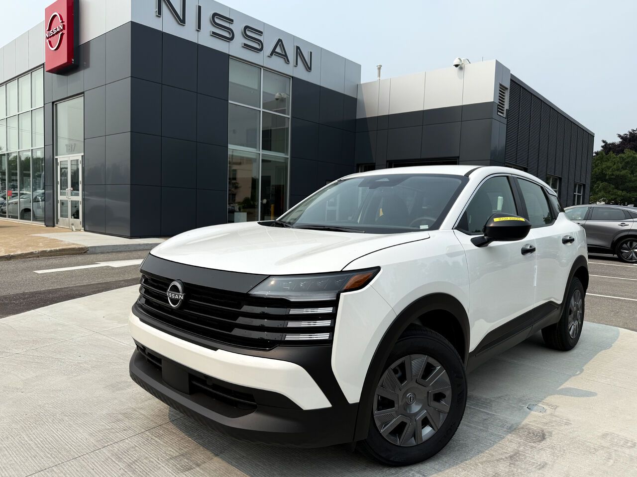White 2025 Nissan Kicks SUV / Crossover Front-Wheel Drive Continuously Variable Transmission