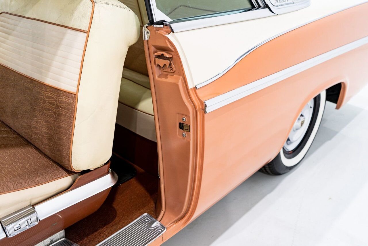Chrysler New Yorker PRICE IN USD Fantastic driver with extensive documentation | PRICE IN USD 1956 Beige Montréal - photo #73