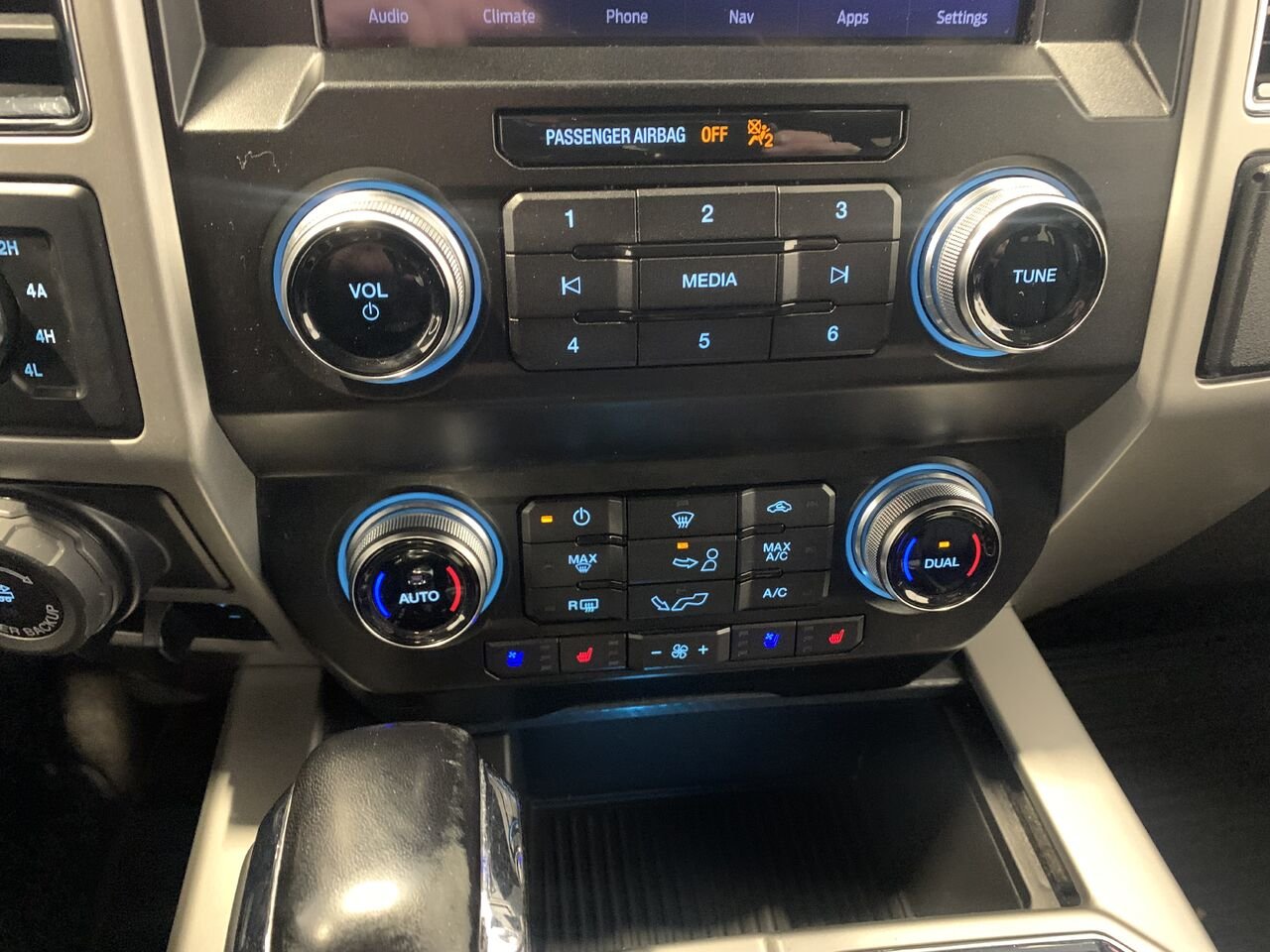 2019 Ford F-150 White Châteauguay - photo #34
