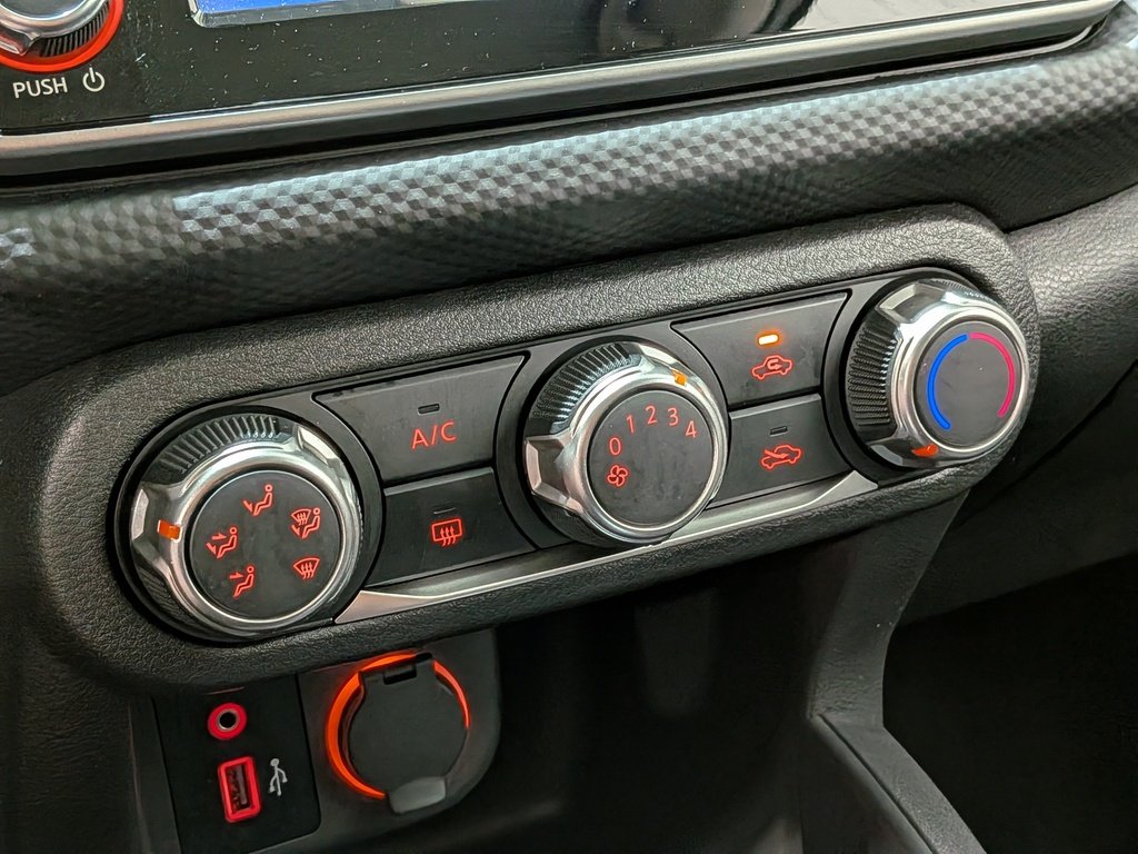 2024 Nissan Kicks S FWD White Val-David - photo #22