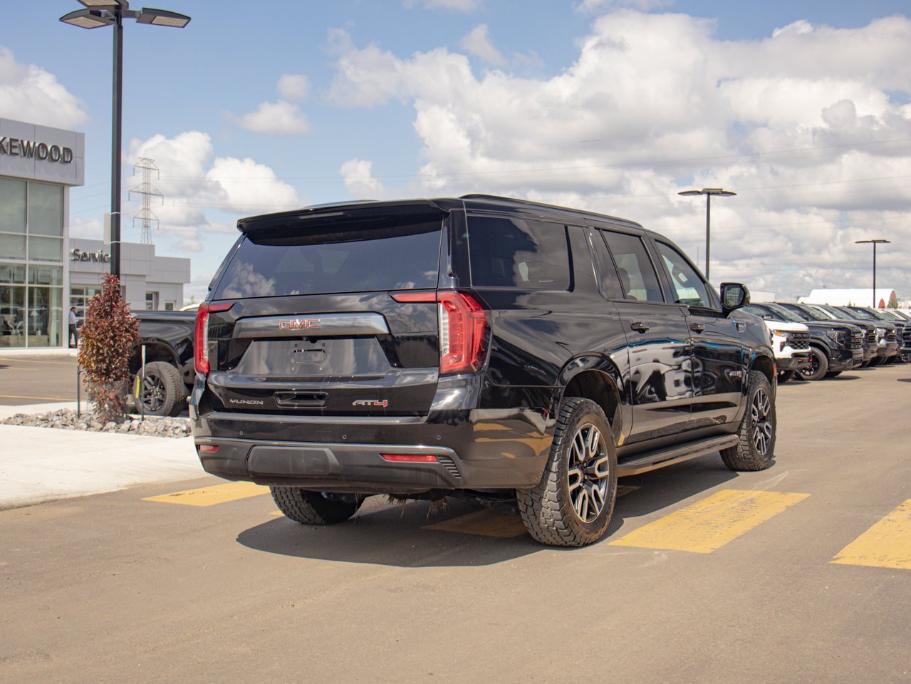 2024 GMC Yukon XL 4WD 4dr AT4 Black Sherwood Park - photo #9