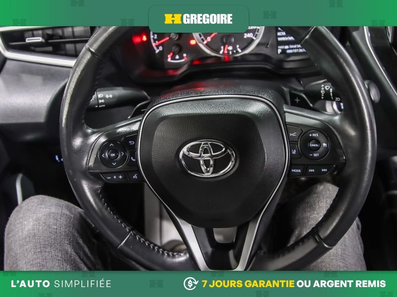 2022 Toyota Corolla White Laval - photo #17