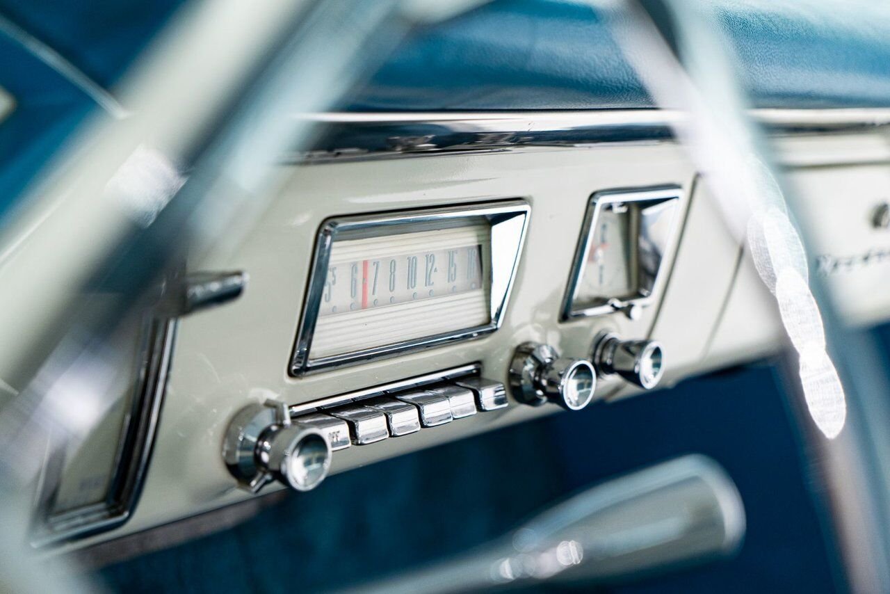 Mercury Monterey **PRIX EN USD** Beautifully presented from former restoration 1956 Blanc Montréal - photo #80