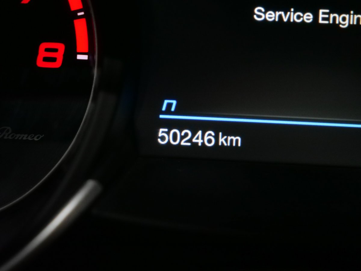 Alfa Romeo Giulia QUADRIFOGLIO CARBON TOIT CARBONE ASSIST CONDUITE 2021 Rouge Montréal - photo #31