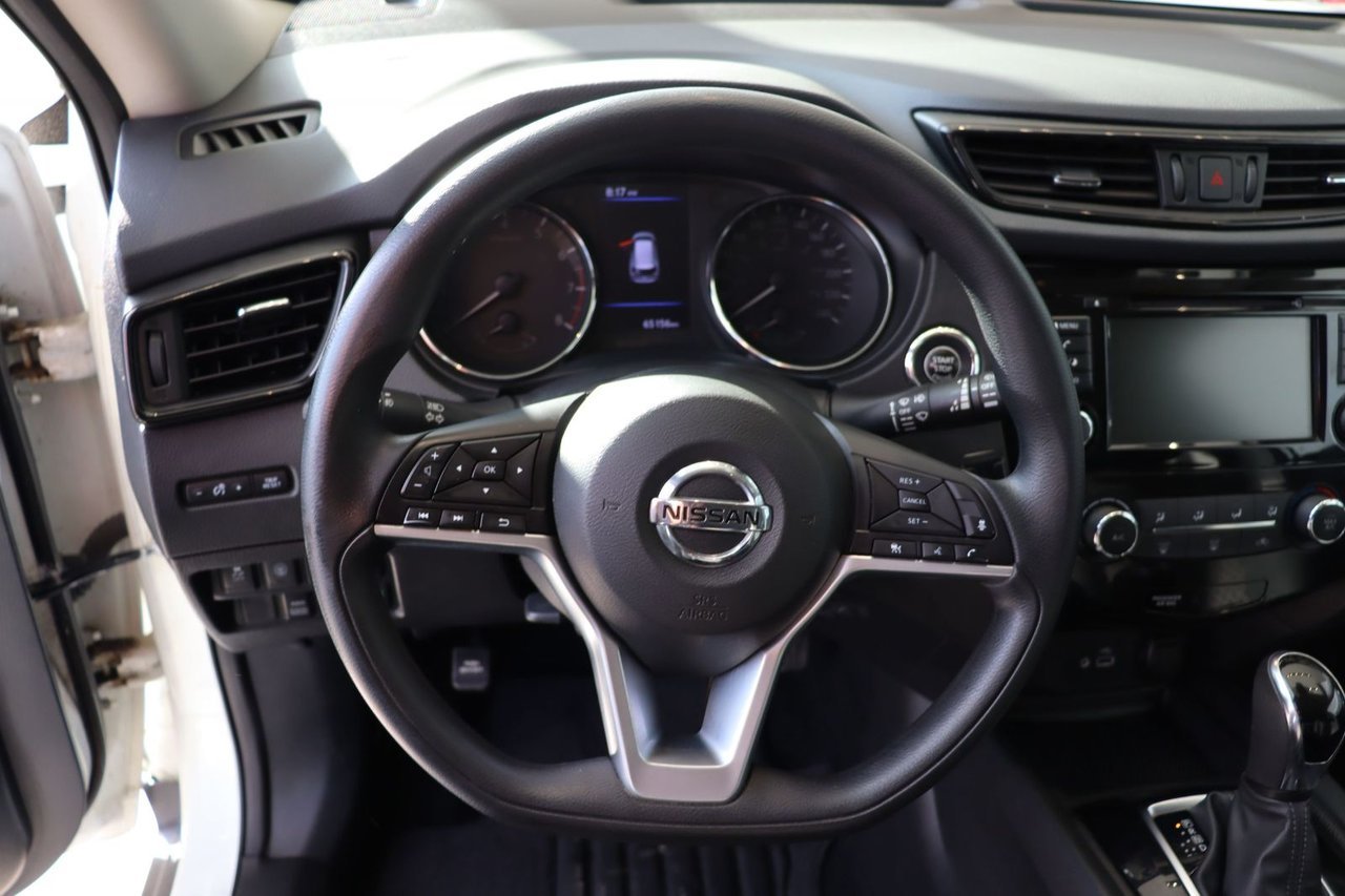 2019 Nissan Rogue White Baie-Comeau - photo #9