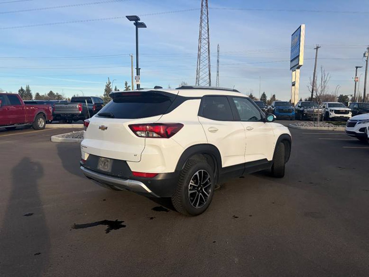 2025 Chevrolet Trailblazer AWD 4dr LT White Sherwood Park - photo #4