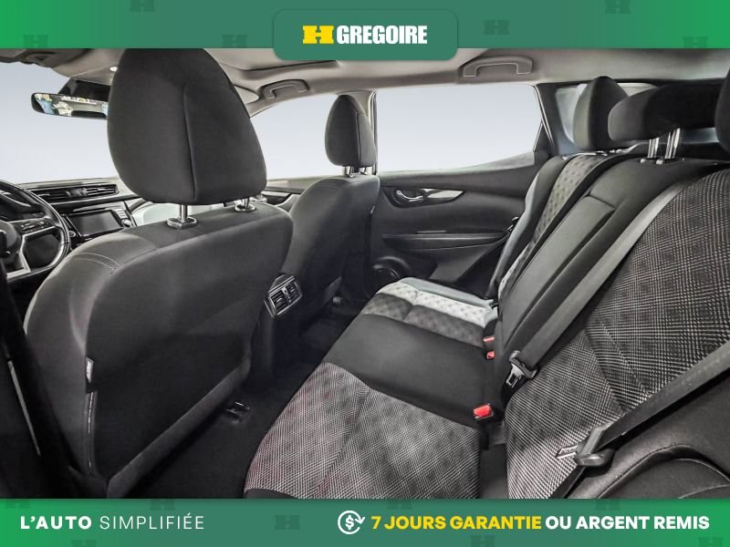 2022 Nissan Qashqai Grey Blainville - photo #25
