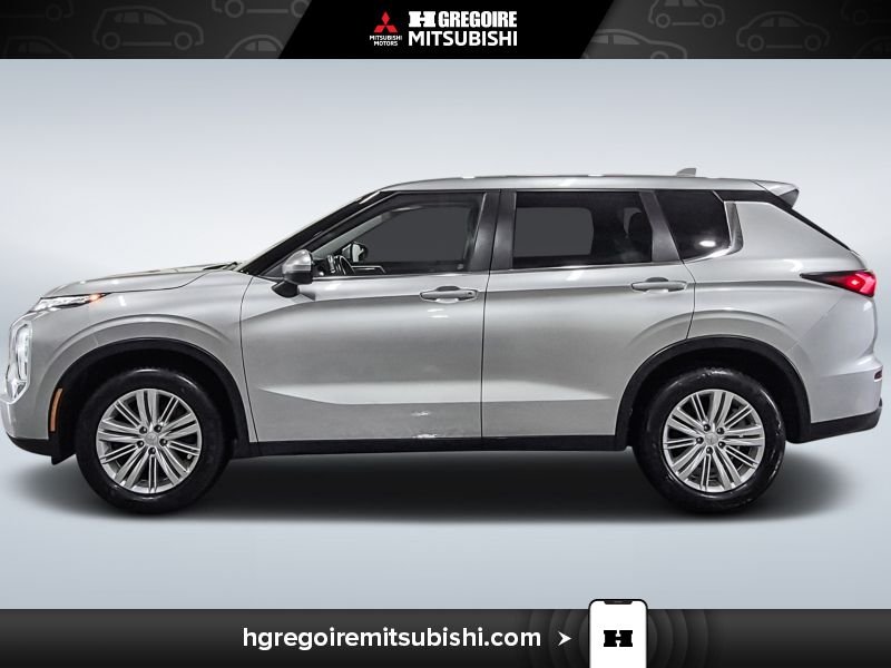 2022 Mitsubishi Outlander 2022 Grey