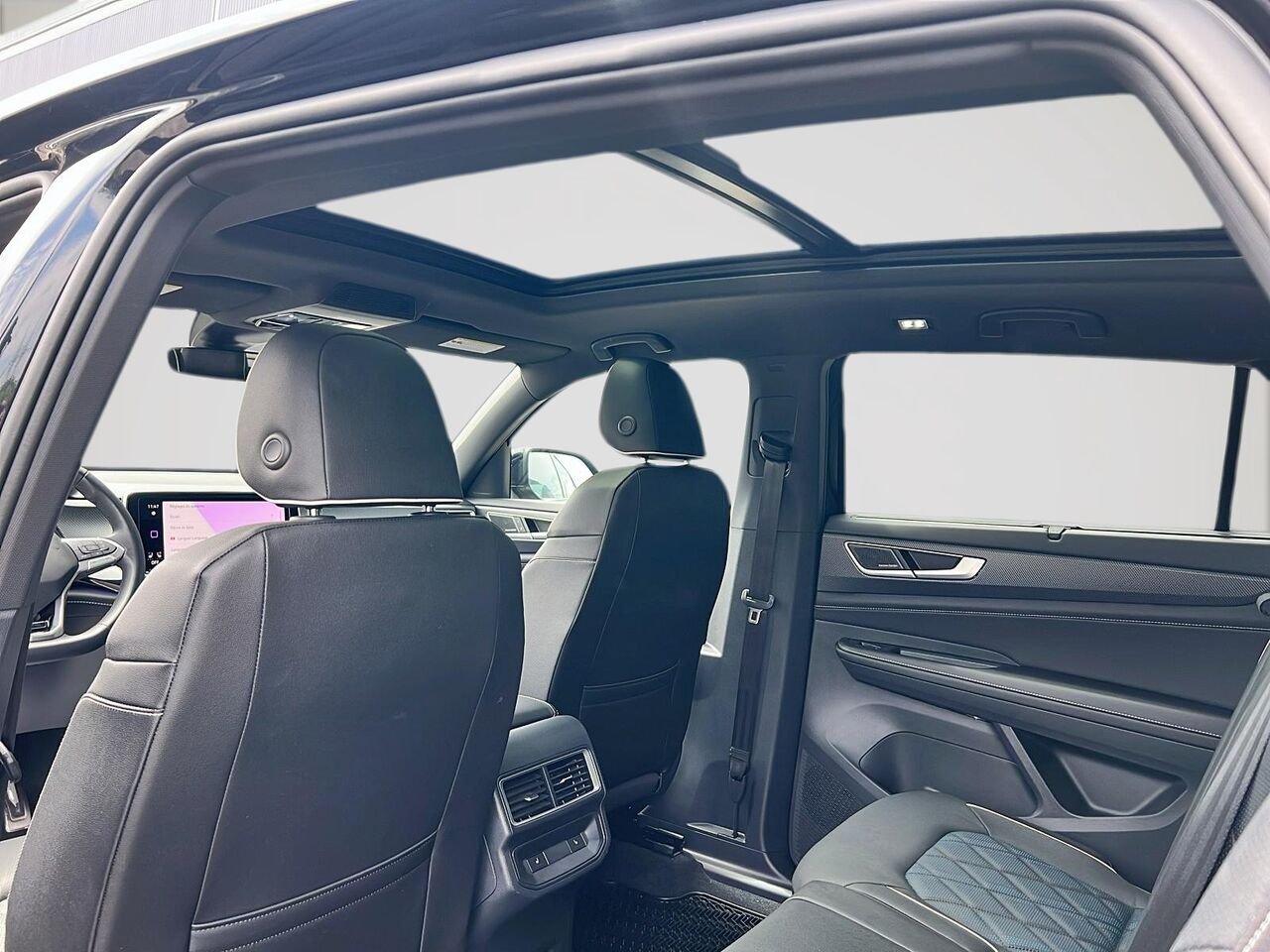 Volkswagen Atlas Cross Sport EXECLINE 2026 Noir Québec - photo #35