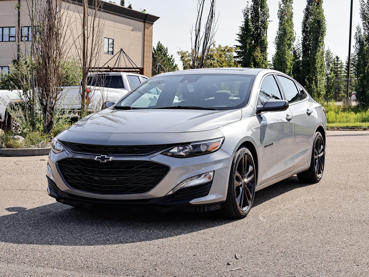 2024 Chevrolet Malibu 4dr Sdn 1LT Grey Sherwood Park - photo #3