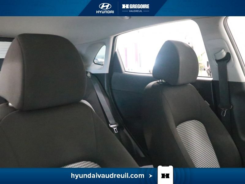 2019 Hyundai Kona White Laval - photo #29