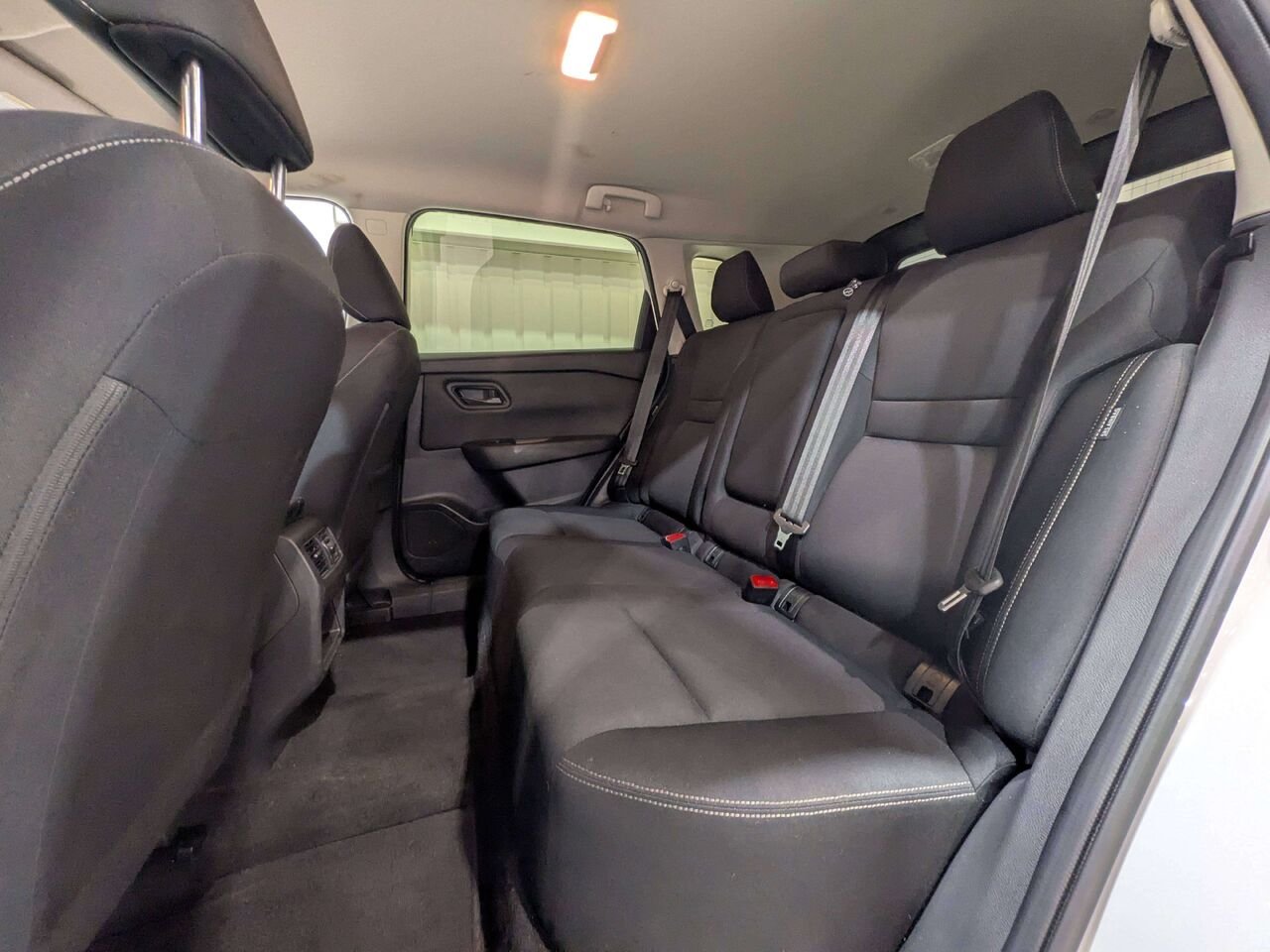 2024 Nissan Rogue AWD S White Val-David - photo #10