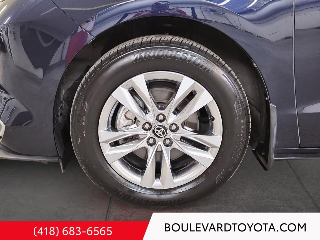 2025 Toyota Sienna 100498A-74 | LIMITED, 7 PLACES, AWD Blue Québec - photo #6