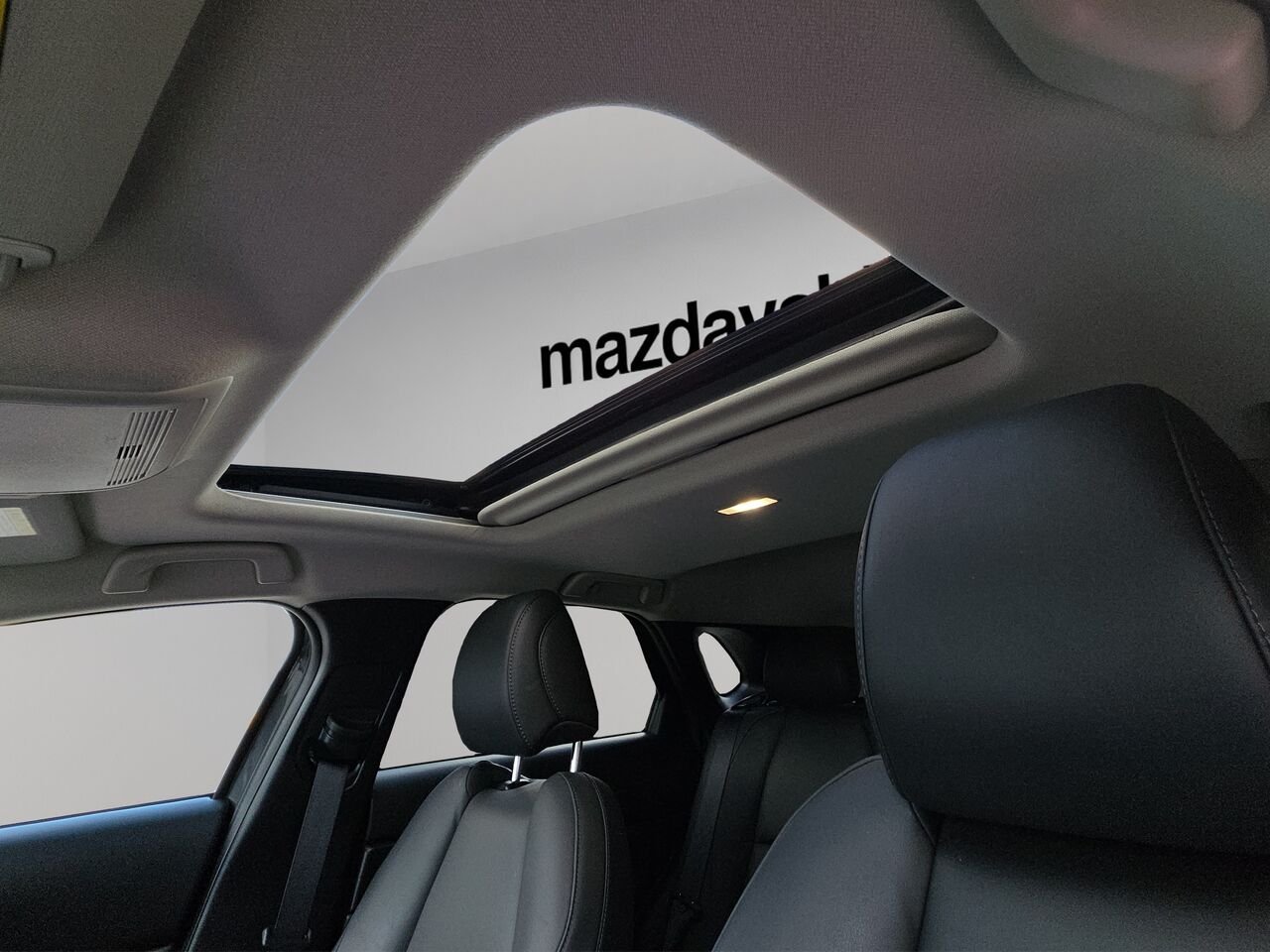 Mazda CX-30 GS TI, COMMANDE AUDIO AU VOLANT, VOLANT CHAUFFANT 2023 Gris Val-David - photo #23