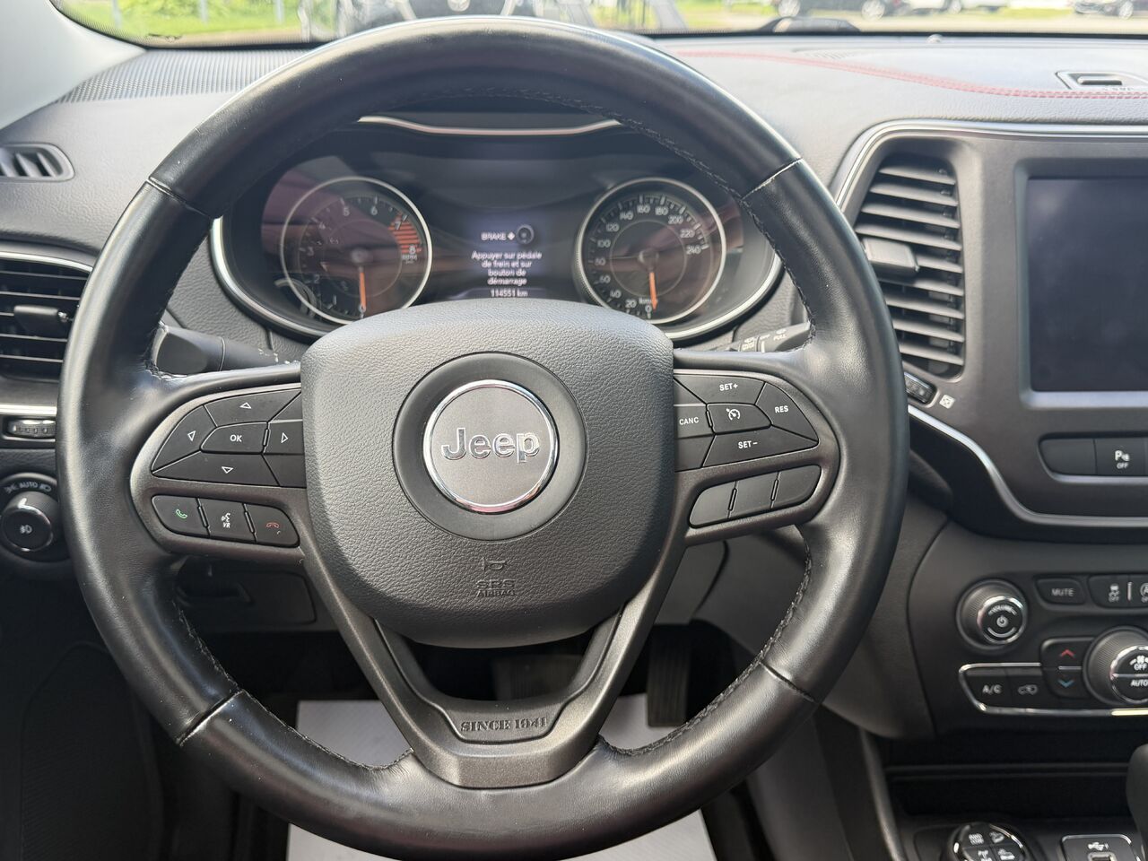 Photo 16 — Jeep Cherokee 2021