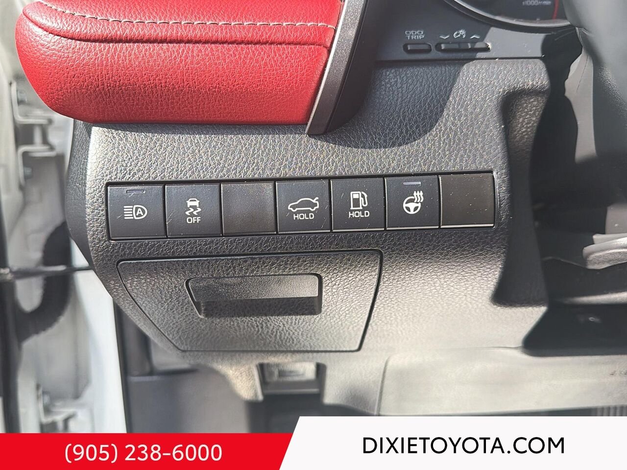 2022 Toyota Camry XSE AWD / CLEAN CARFAX / MOONROOF / HEATED SEATS / ALLOY WHEELS / CARPLAY AND ANDROID AUTO Wind Chill Pearl with Black Roof Mississauga - photo #12