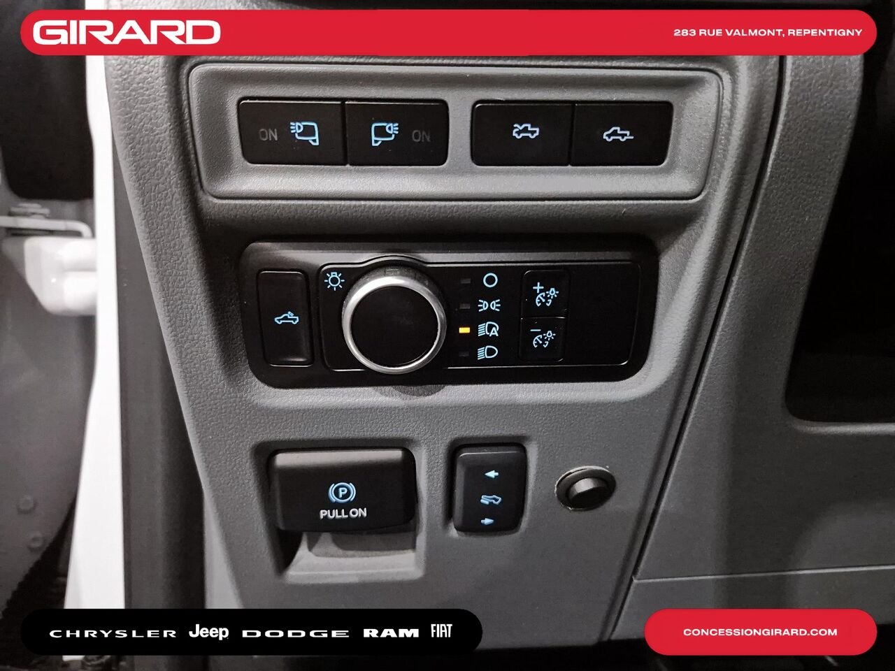 Ford F-150 LIGHTNING 2023 Blanc Repentigny - photo #16