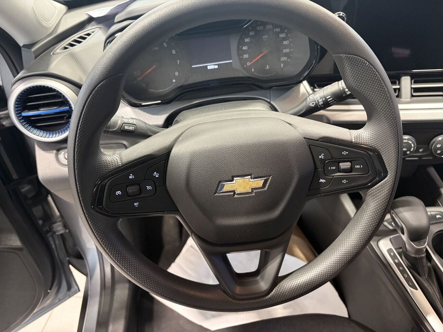 CHEVROLET TRAX LS 2025 2025 Gris
