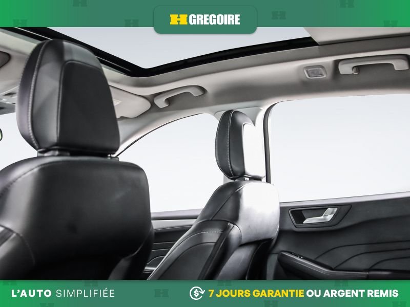 2022 Ford Escape White Laval - photo #26