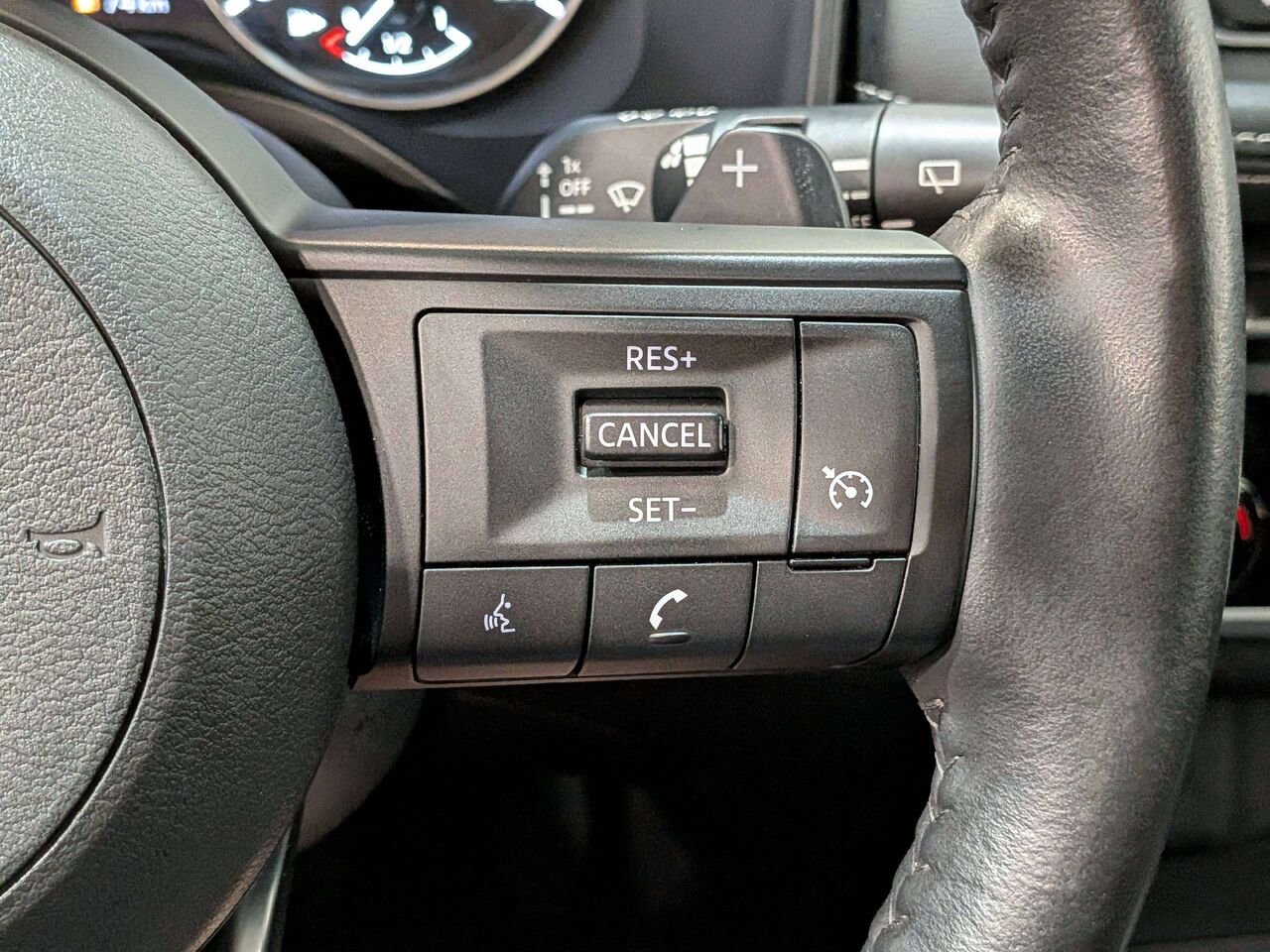 2024 Nissan Rogue AWD S White Val-David - photo #16