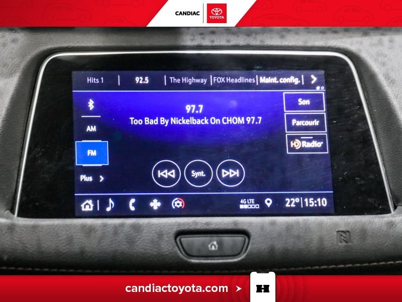 2019 Cadillac XT4 Blue Laval - photo #24