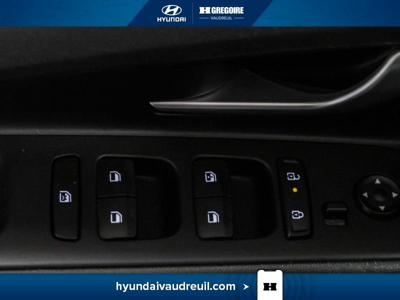 2024 Hyundai Elantra White Laval - photo #16