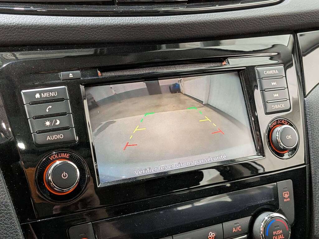 Nissan Qashqai FWD SV CVT 2021 Blanc Val-David - photo #2