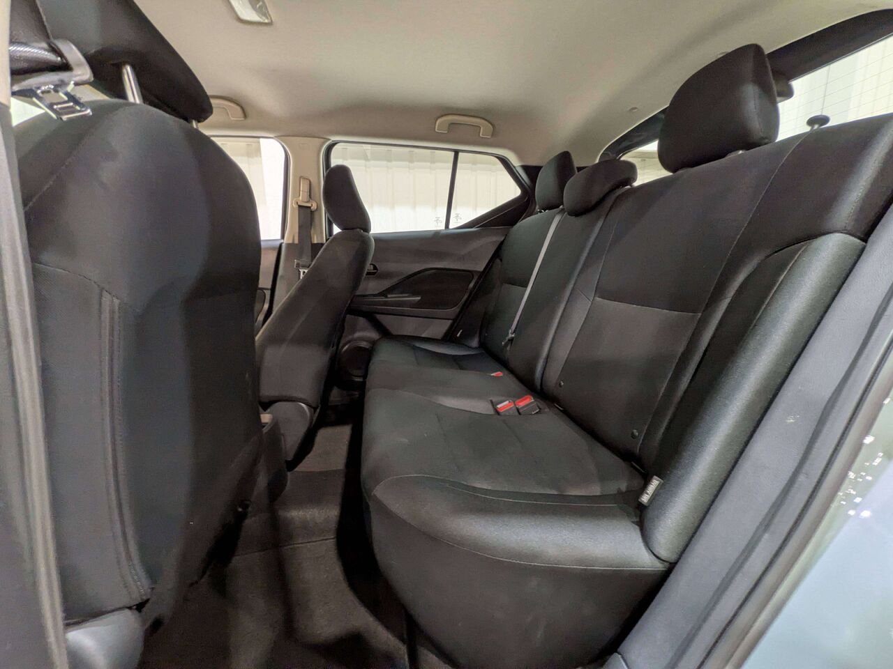 2024 Nissan Kicks S FWD Grey Val-David - photo #10