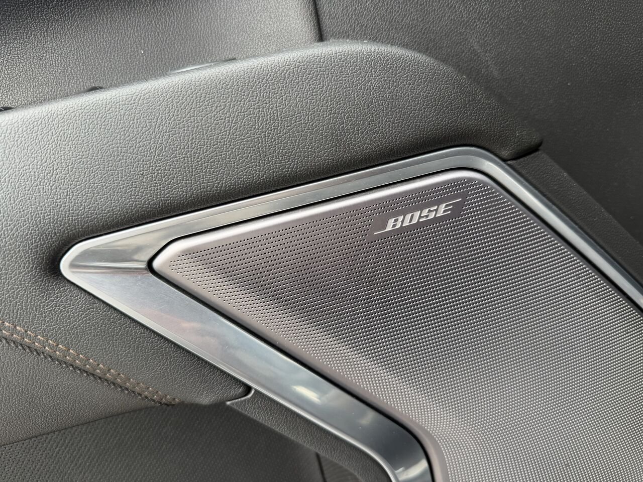 2024 CHEVROLET SILVERADO K3500 HIGH CTRY High Country cabine multiplace 4RM 172 po Black Gatineau - photo #12