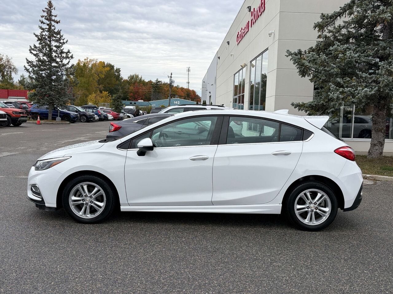 2018 Chevrolet Cruze LT Silver Gatineau - photo #2