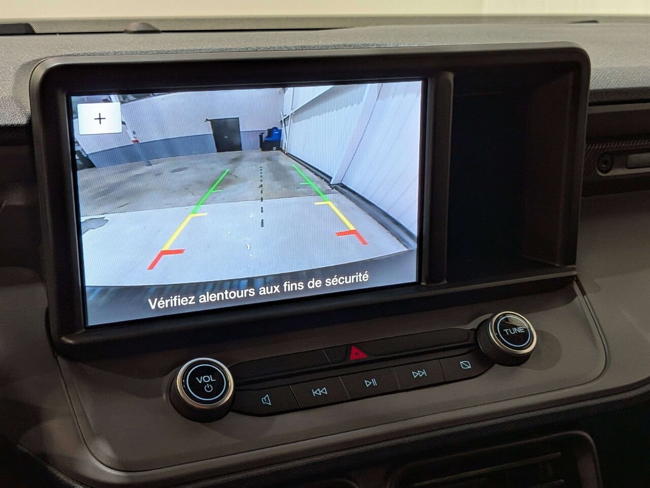 2022 Ford Maverick LARIAT AWD SuperCrew Black Val-David - photo #2
