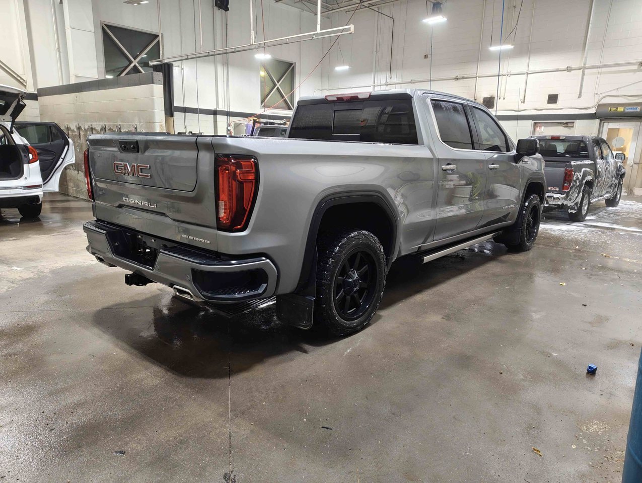 2026 GMC Sierra 1500 4WD Crew Cab 157 Denali Grey Sherwood Park - photo #5