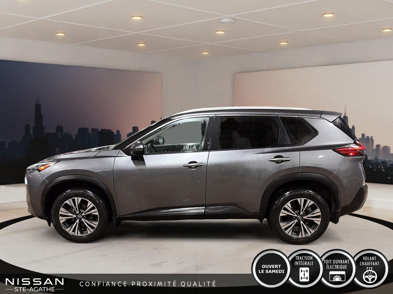 Nissan Rogue SV TI avec ensemble toit ouvrant 2023 Gris Saint-Jérôme - photo #5