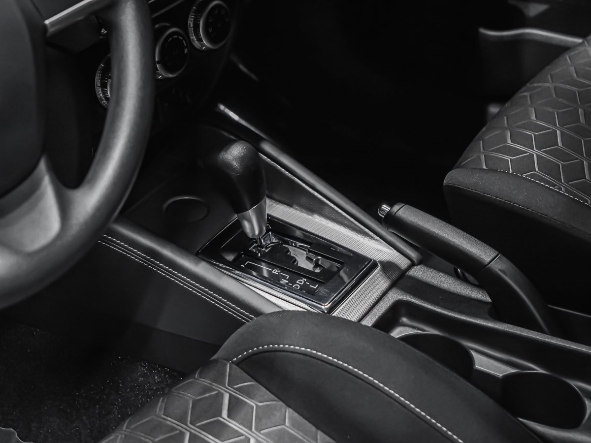 2025 Mitsubishi RVR ES FWD CARPLAY CAMÉRA SIÈGES CHAUFFANTS Grey Montreal - photo #6