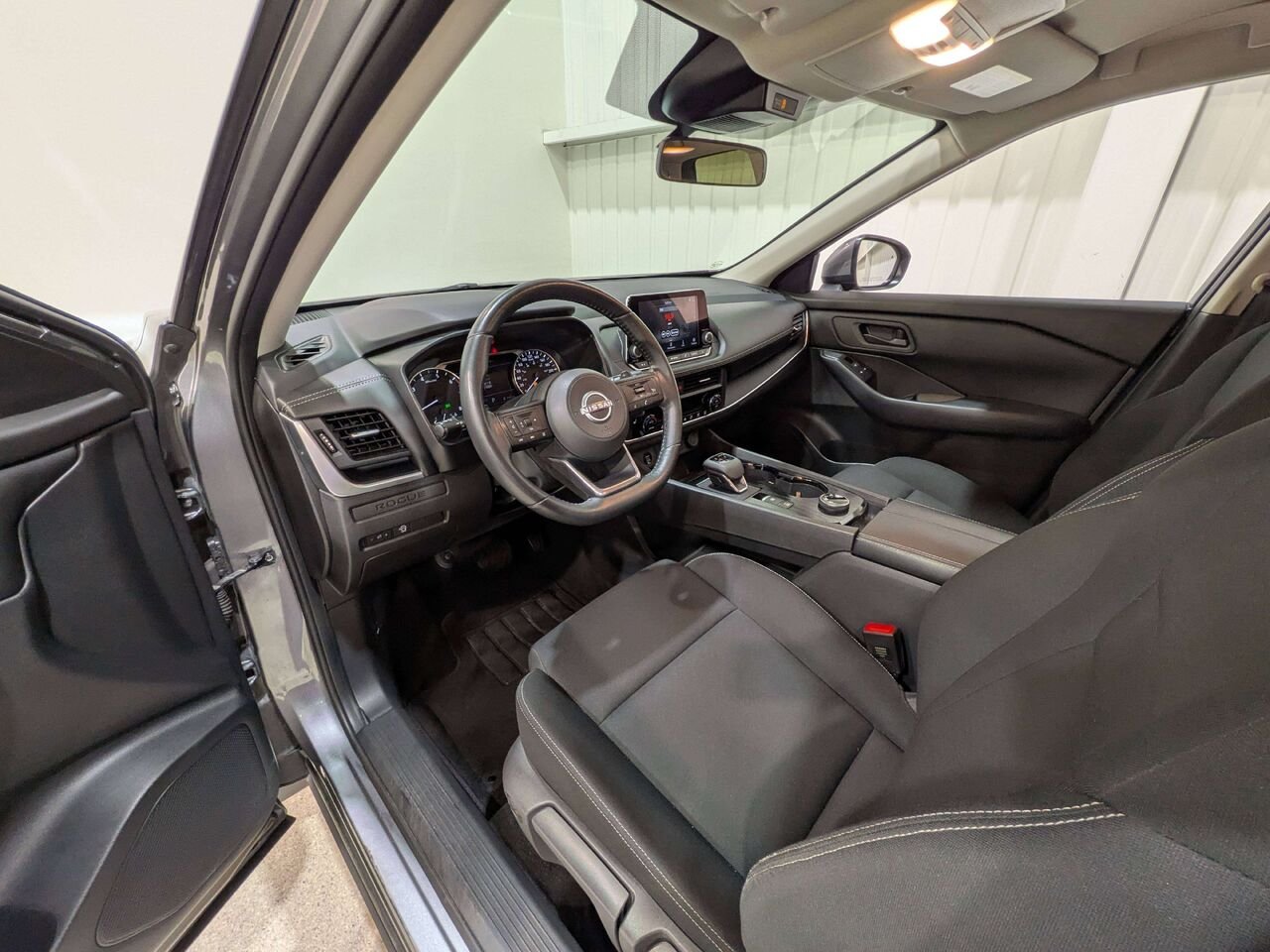 2024 Nissan Rogue AWD S Grey Val-David - photo #9