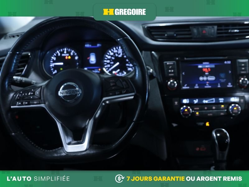 2019 Nissan Qashqai Black Laval - photo #16