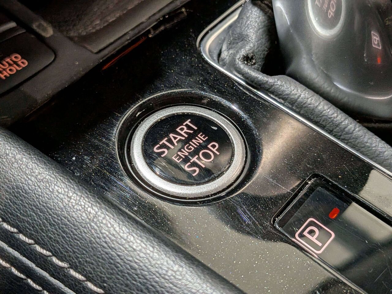 Nissan Kicks Play SV FWD 2025 Blanc Mirabel - photo #25