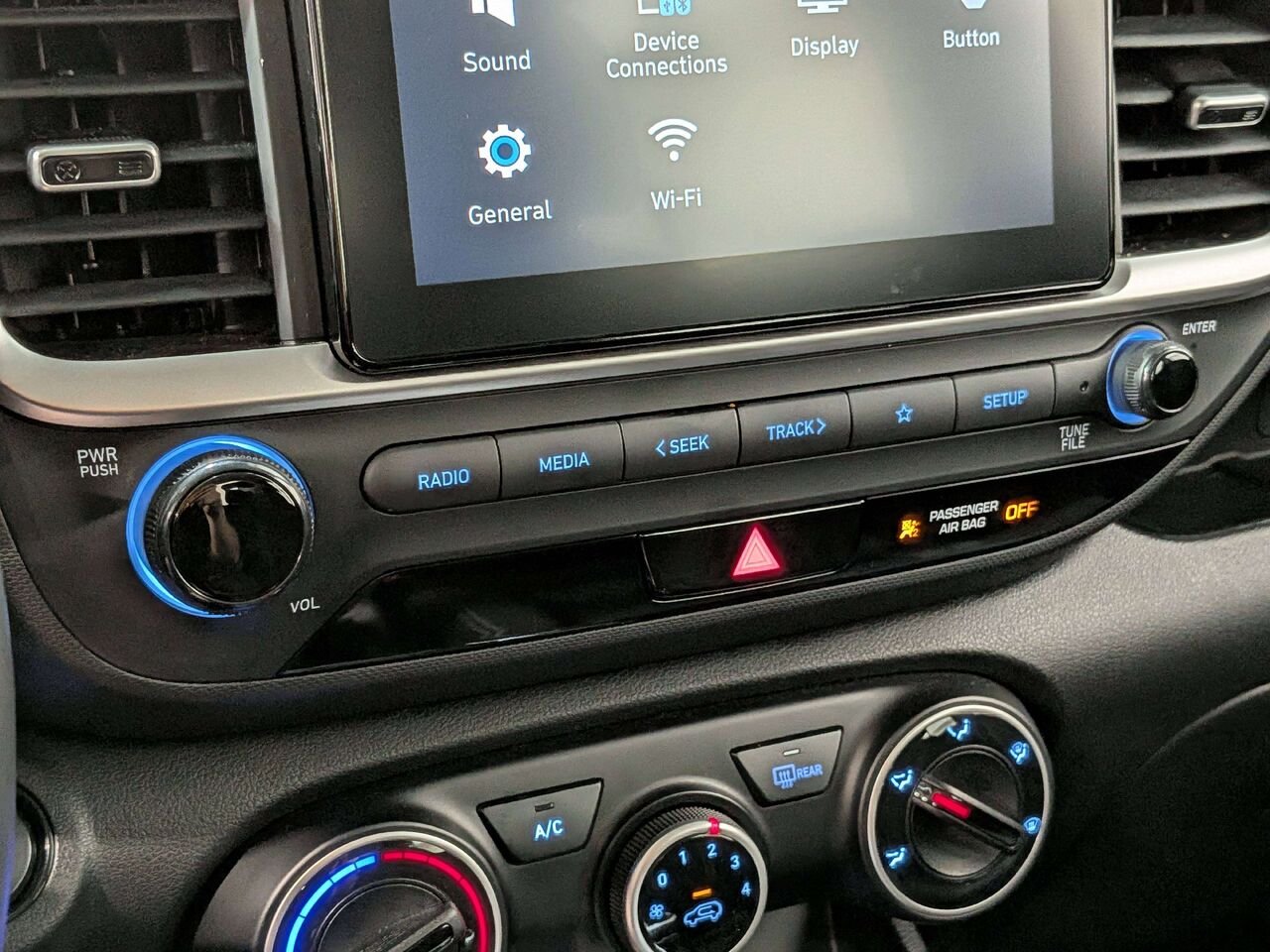 2026 Hyundai Venue Preferred IVT White Val-David - photo #24