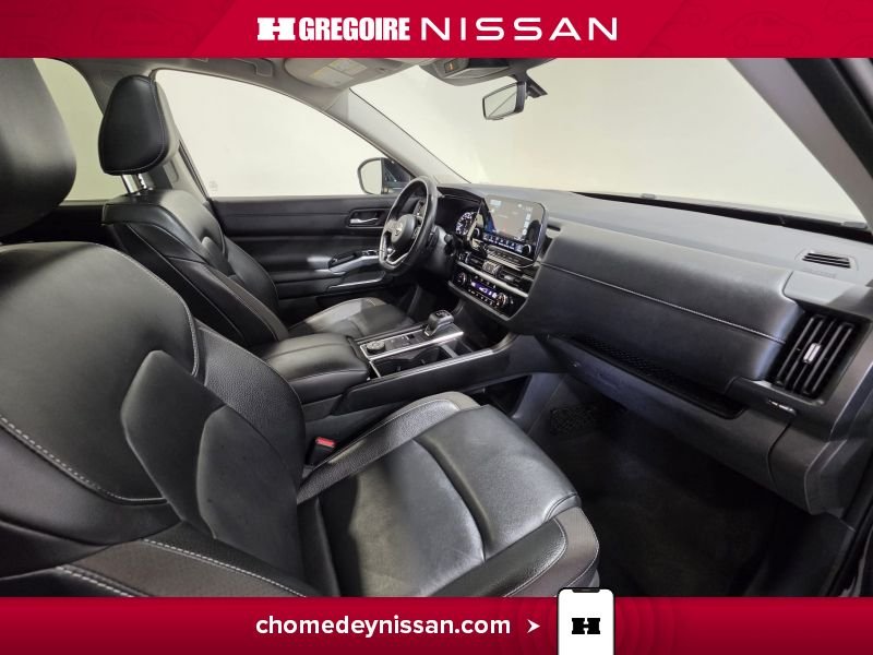 2024 Nissan Pathfinder Black Laval - photo #25