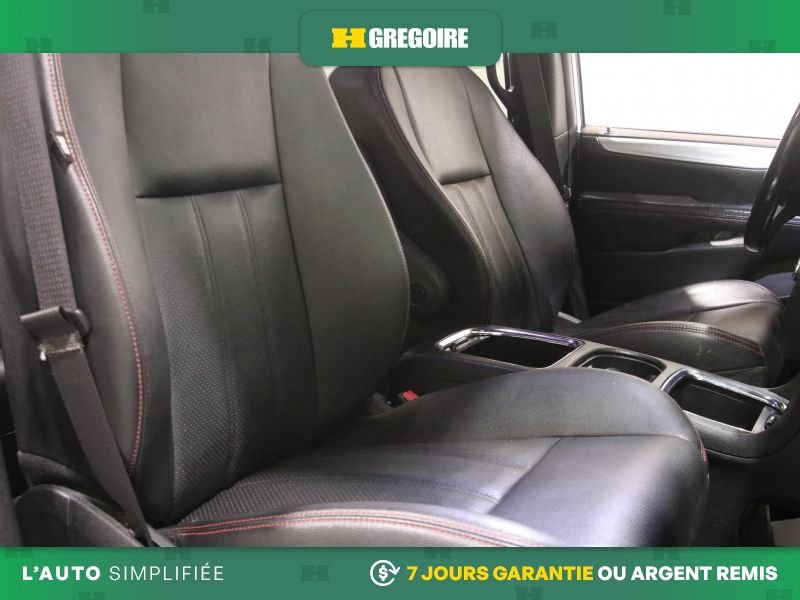 2020 Dodge GR Caravan White Laval - photo #31