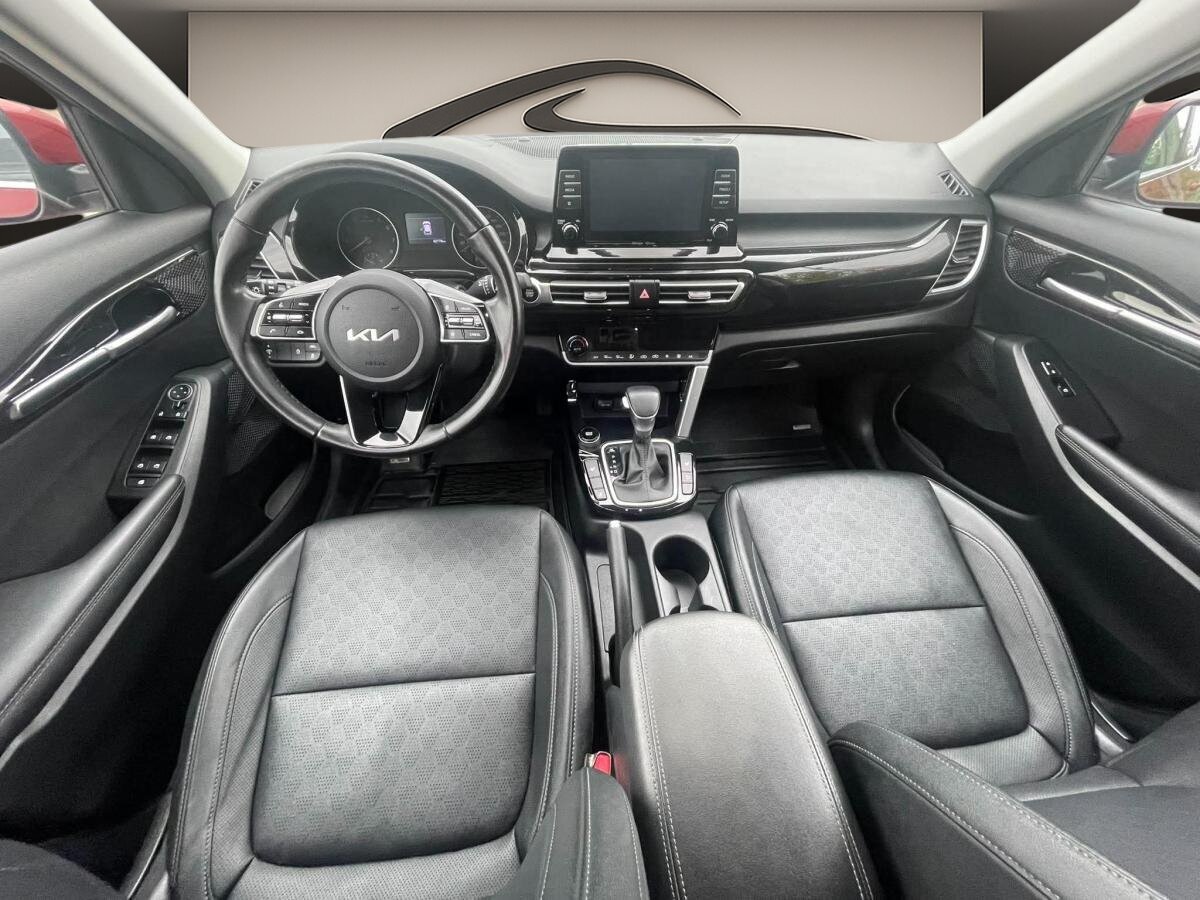 2023 Kia Seltos Orange  - photo #22