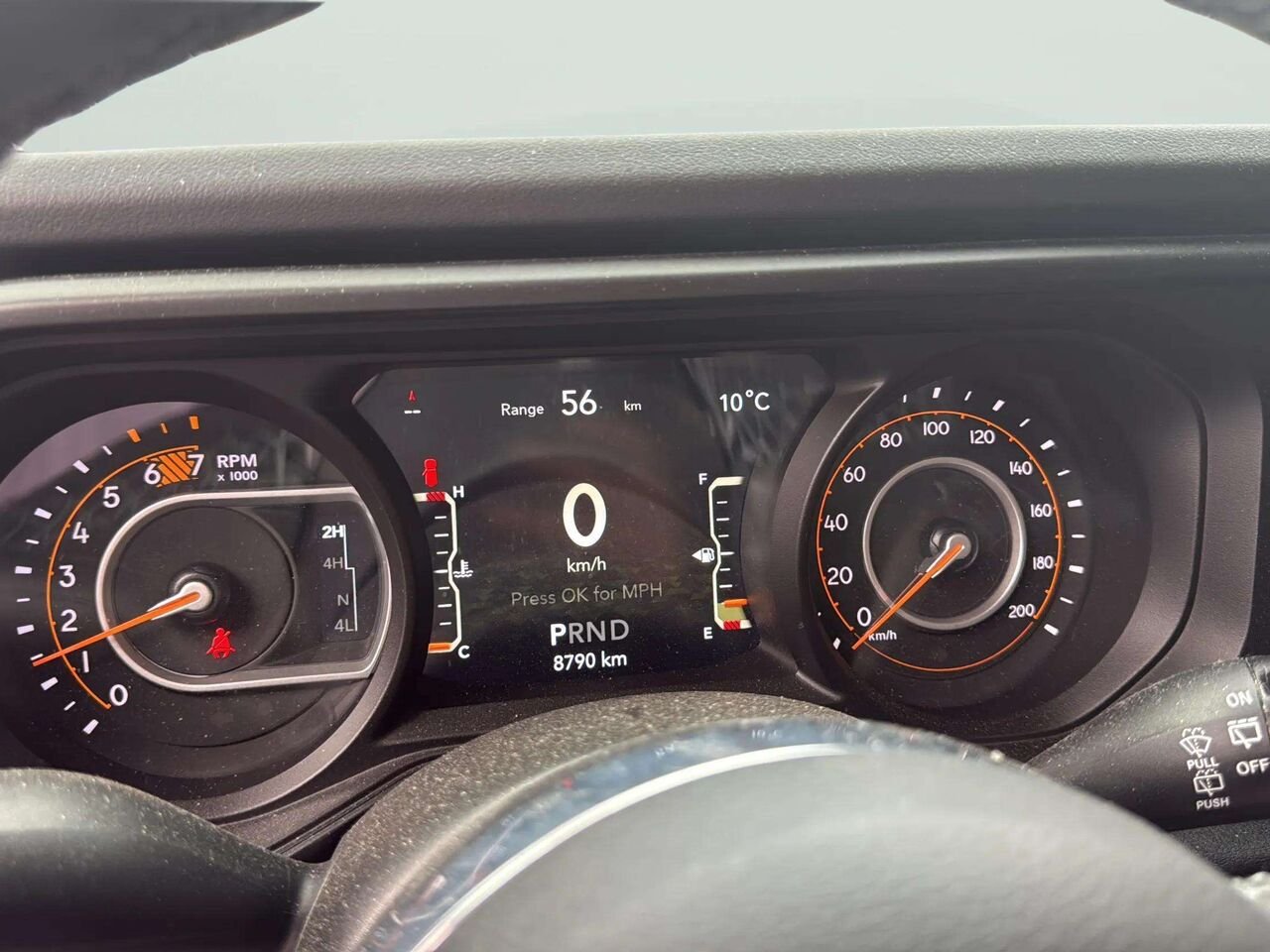Jeep Wrangler Sahara 2025 Rouge Gatineau - photo #9