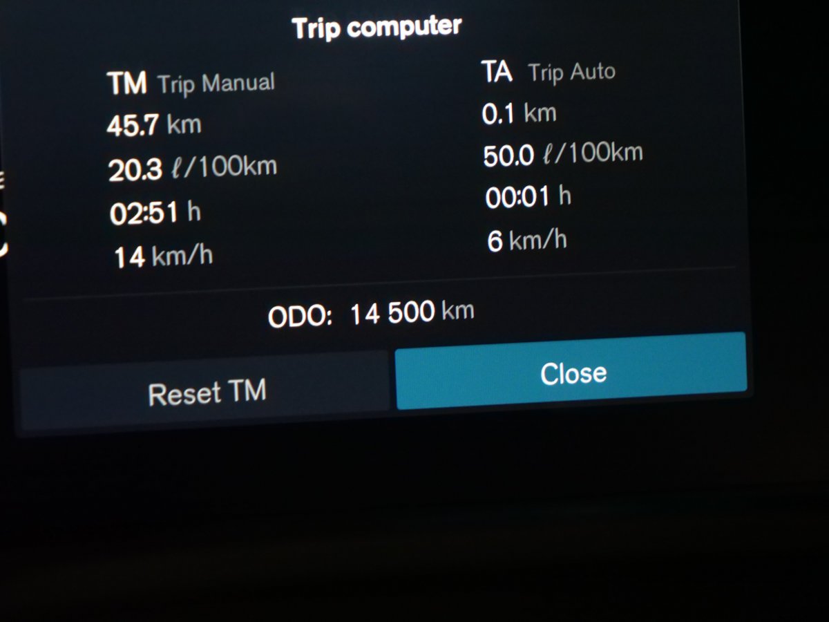 2025 Volvo XC40 B5 CORE BRIGHT Black Montreal - photo #8