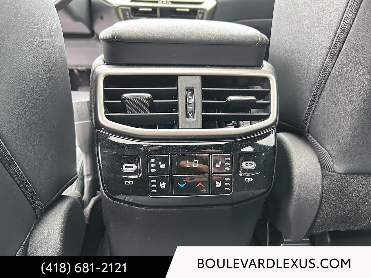 Lexus RX 20029A | RX 350h BA 2024 Bleu Québec - photo #18