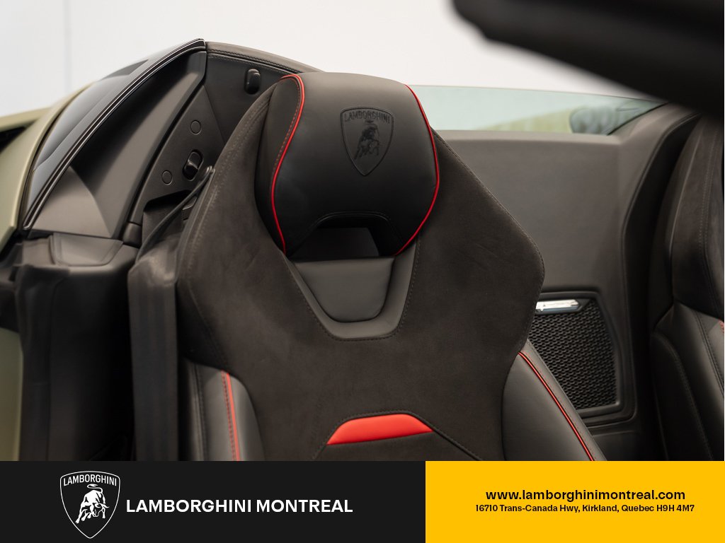 Lamborghini Huracan Evo RWD Spyder | Selezione 1 Year CPO | Wrapped (Original Paint Red) 2021 Vert Kirkland - photo #21