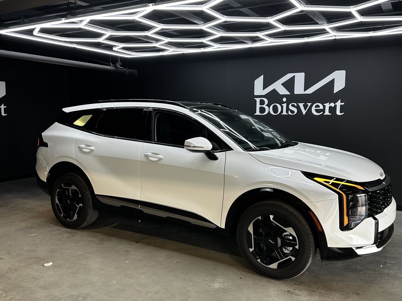 Kia Sportage hybride 2026 Blanc Neige Nacré Blainville - photo #1