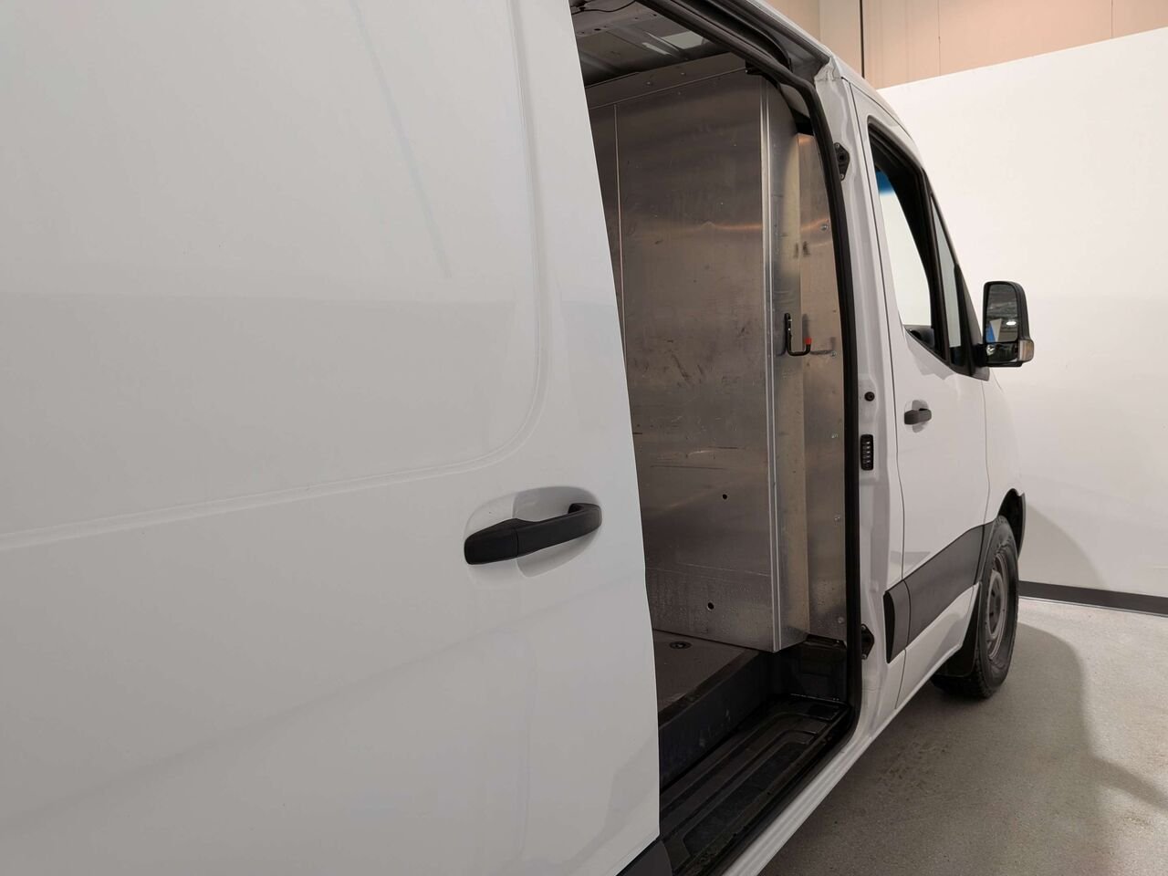 2020 Mercedes-Benz Sprinter Van 2500 High Roof V6 144" White Mirabel - photo #9