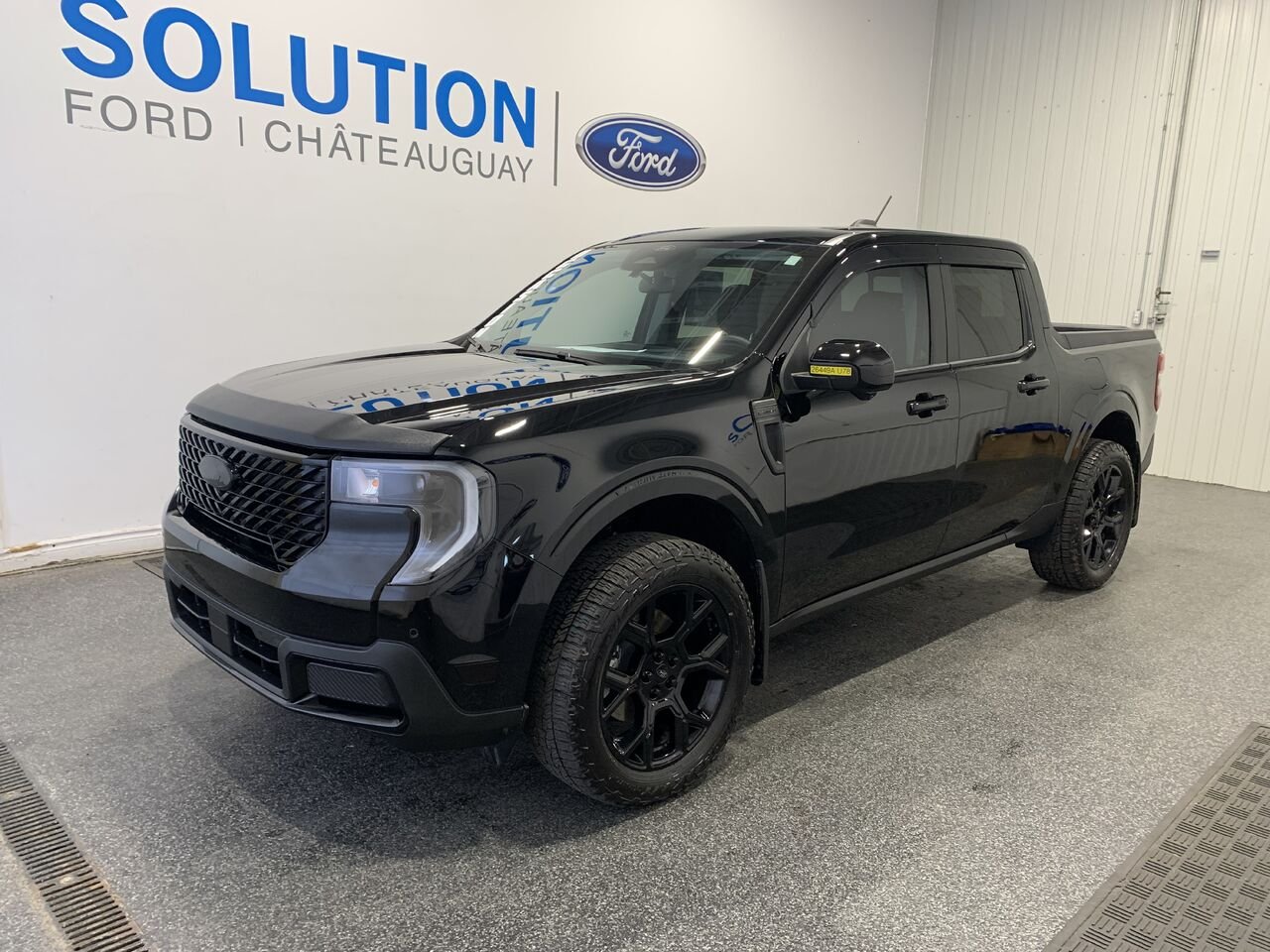 2026 Ford Maverick LARIAT HYBRIDE Black Saint-Eustache - photo #0